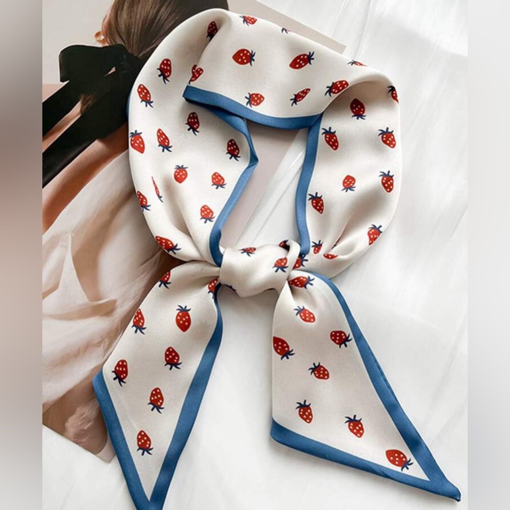 3/$25 NWOT Blue Twill Scarf - Picture 10 of 14